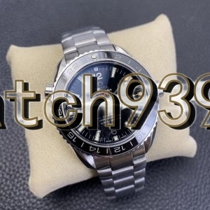 VS海馬600米系列gmt黑盤